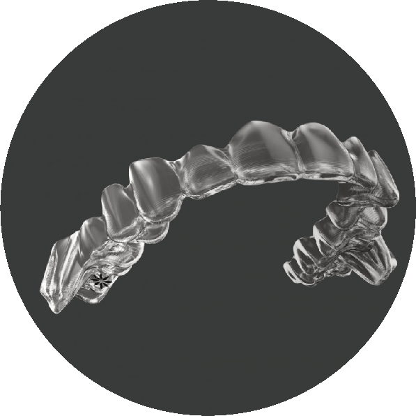 透明で目立たないマウスピース矯正